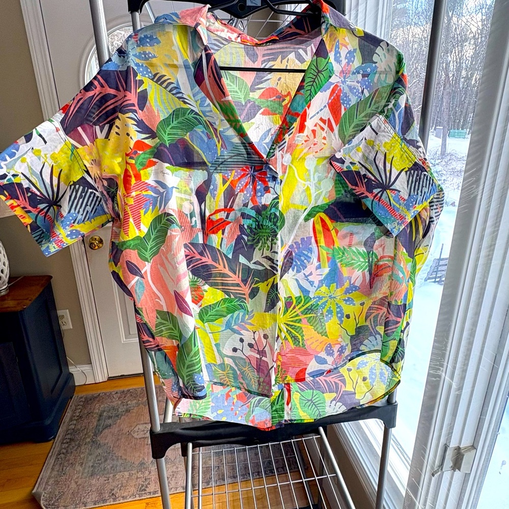 Vilagallo vibrant multi colored tropical, print short sleeve blouse
 eu size 42